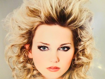 Haarkleur inspiratie - blond met donkere aanzet Haarkleur blond donkere aanzet