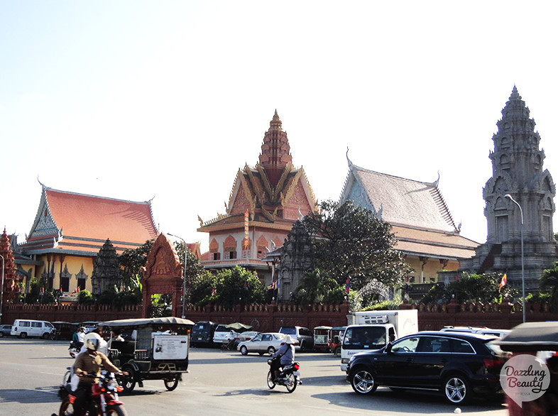 wat ounalom