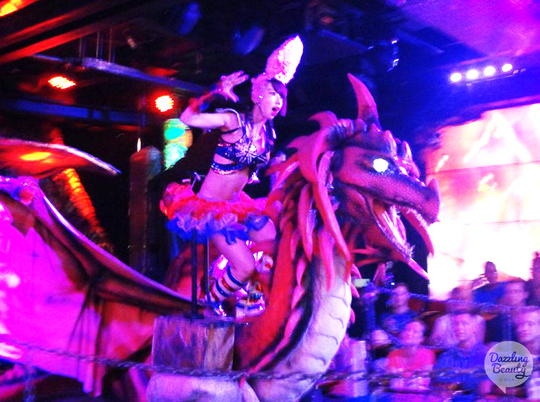 robot restaurant tokyo